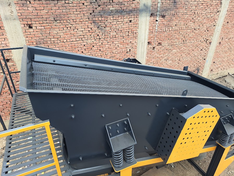 Precast products and materials from our own factories